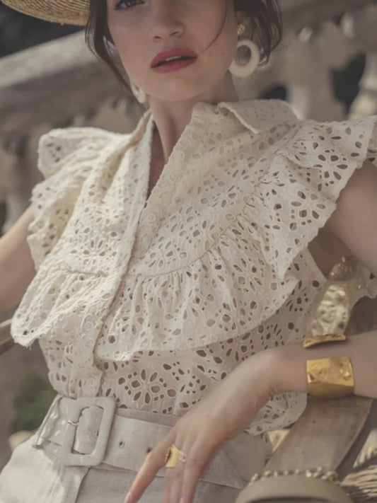 [Sez**e] Ivory Lace Frill Sleeve Blouse