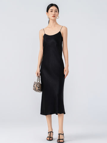 [V*nc*] Luxurious Satin Pleated Midi Dress